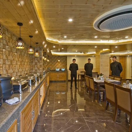 The Holiday Villa Resorts & Spa Manāli Zewnętrze zdjęcie