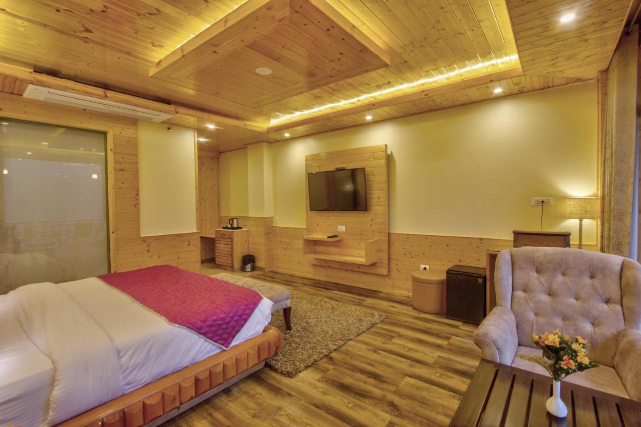 The Holiday Villa Resorts & Spa Manāli Zewnętrze zdjęcie
