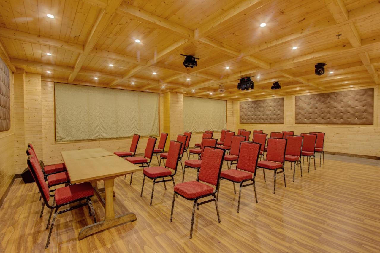 The Holiday Villa Resorts & Spa Manāli Zewnętrze zdjęcie